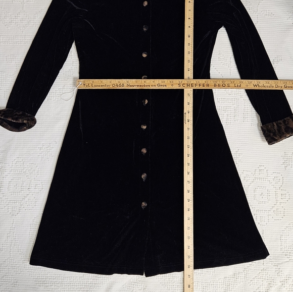 90s Leopard Accent Button-down - Picture 12 of 12